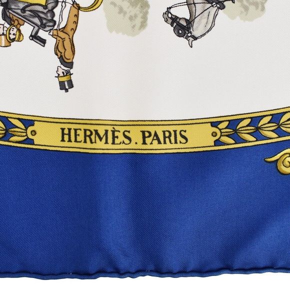 HERMES Carre 90 Scarves - Picture 10 of 11